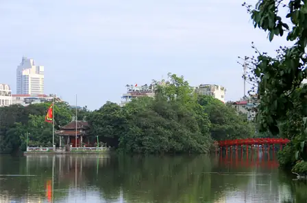 Hồ Hoàn Kiếm Và Đền Ngọc Sơn: Lịch Sử, Kiến Trúc Và Hướng Dẫn Tham Quan Chi Tiết