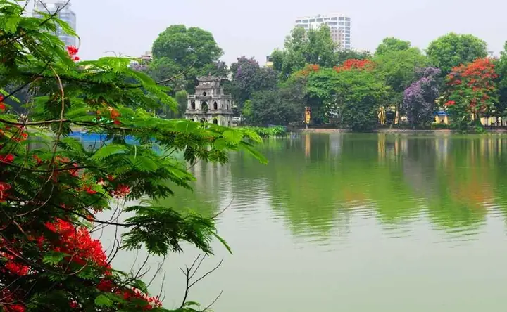 So Sánh Hồ Tây Và Hồ Gươm: Khác Biệt Về Diện Tích, Vị Trí Và Giá Trí Lịch Sử So Sánh Hồ Tây Và Hồ Gươm: Khác Biệt Về Diện Tích, Vị Trí Và Giá Trí Lịch Sử