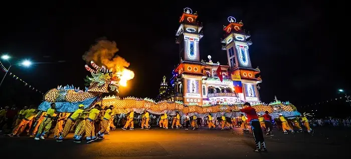 Hội Yến Diêu Trì Cung Là Gì: Tìm Hiểu Đại Lễ Tâm Linh Của Đạo Cao Đài