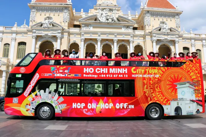 Explore Ho Chi Minh City’s Hop-on Hop-off Bus Tours For Travelers: Routes, Tickets & Top Attractions