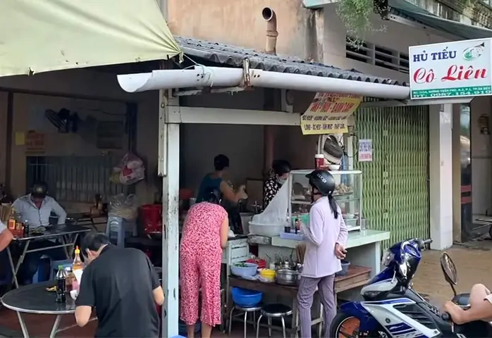 Review Hủ Tiếu Cô Liên Sa Đéc – Quán Hủ Tiếu Sa Đéc Đậm Vị Nước Dùng Tự Nhiên