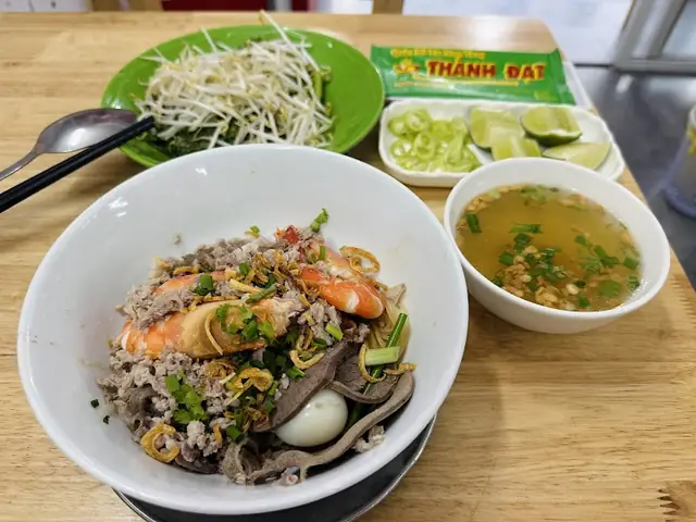 Tìm Hiểu Hủ Tiếu Nam Vang Thành Đạt Nguyễn Hữu Cầu: Địa Chỉ, Tình Trạng Và Cách Order Online