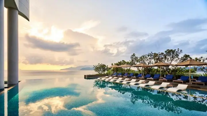 Tổng Hợp Khách Sạn Nha Trang Có Hồ Bơi Vô Cực Đẹp Xuất Sắc Dành Cho Du Khách