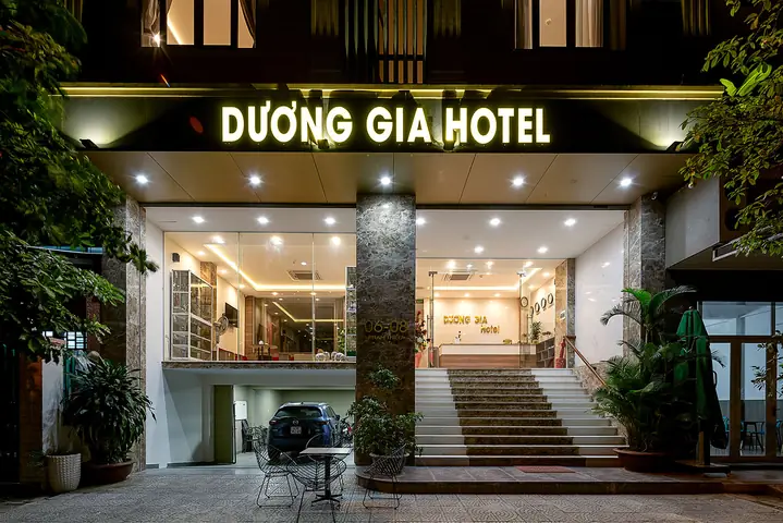 Tổng Hợp Khách Sạn Giá Rẻ Gần Biển Ở Đà Nẵng Cho Gia Đình Và Du Khách Tại Mỹ Khê, Sơn Trà