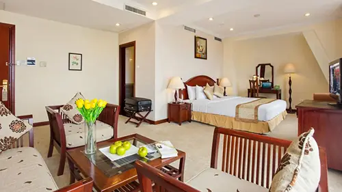 Gợi Ý Top Khách Sạn Khu Vực Hồ Gươm Cho Người Muốn Ở Ngay Trung Tâm Phố Cổ Hà Nội