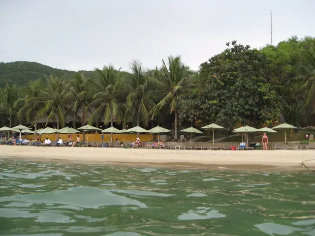 Khách Sạn Lê Dương Nha Trang: Địa Chỉ, Tiện Nghi Và Giá Phòng Cho Người Cần Đặt Lưu Trú