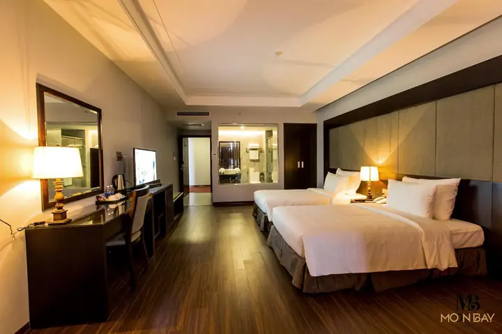 Tìm Hiểu Khách Sạn Moon Bay Hạ Long: Thông Tin, Vị Trí Và Giá Phòng Cho Người Muốn Đặt Lưu Trú Tại Đảo Tuần Châu