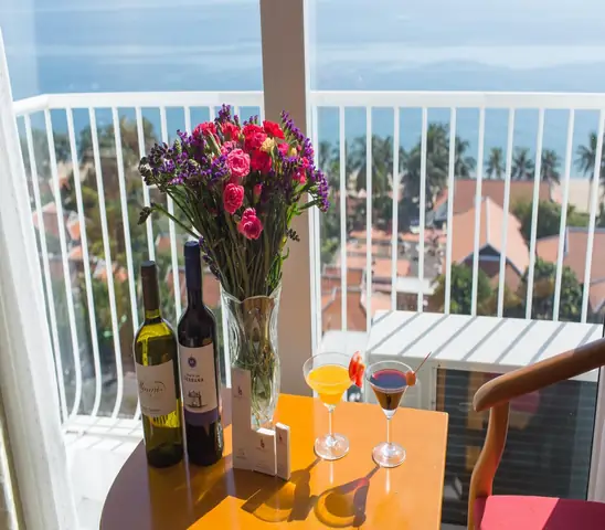 Tìm Hiểu Khách Sạn Siren Flower Nha Trang: Vị Trí, Giá Phòng Và Lựa Chọn Lưu Trú Tiết Kiệm