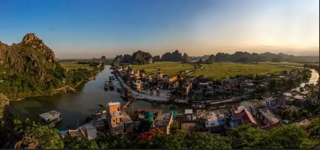 Tìm Hiểu Khu Du Lịch Kênh Gà Vân Trình: Vị Trí, Suối Khoáng Nóng Và Kinh Nghiệm Du Lịch Cho Du Khách