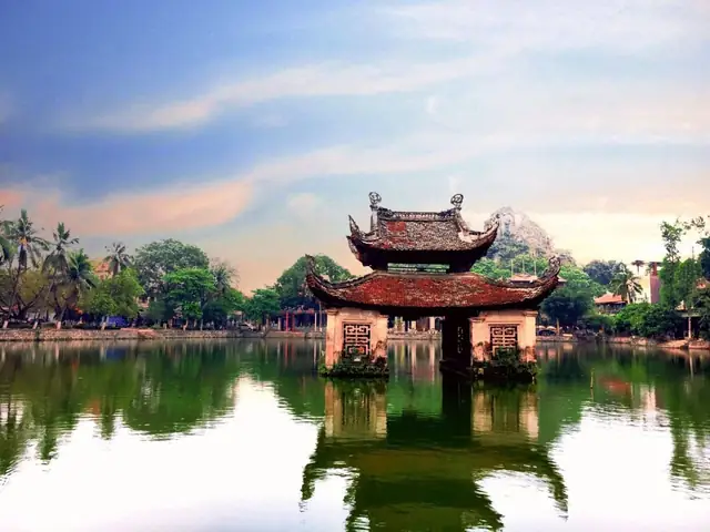 Review Khu Du Lịch Sài Sơn Quốc Oai Hà Nội: Giá Vé, Giờ Mở Cửa Và Kinh Nghiệm Vui Chơi Cho Gia Đình Tại Công Viên Biển Tuần Châu