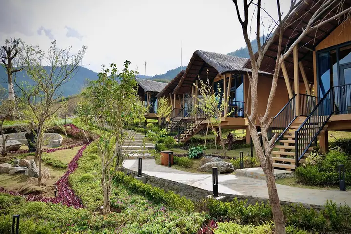 Kinh Nghiệm Du Lịch Le Champ Tú Lệ: Lên Kế Hoạch, Đặt Chỗ & Khám Phá Trọn Gói Cho Chuyến Đi Hoàn Hảo