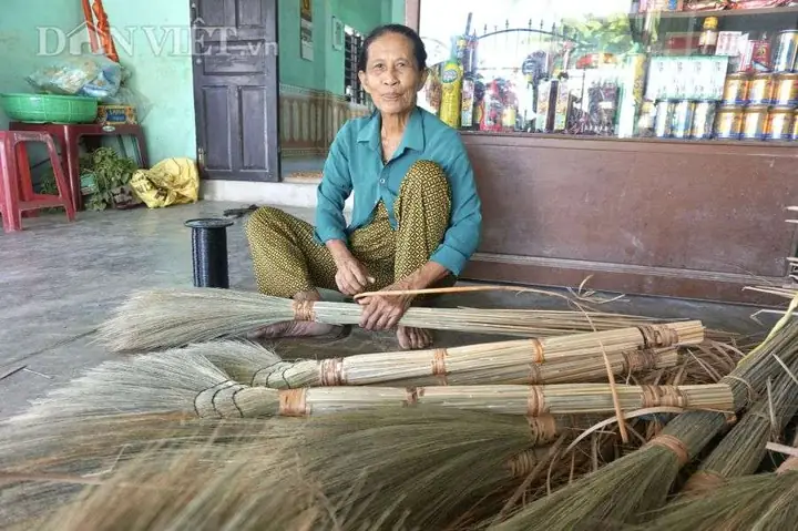 Khám Phá Làng Nghề Bó Chổi Mỹ An: Nét Đẹp Hồn Quê Và Hành Trình Giữ Nghề Truyền Thống