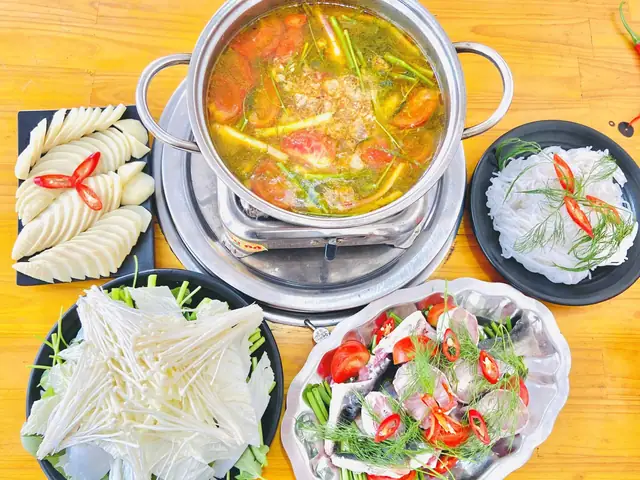 Gợi Ý Các Quán Lẩu Cá Tầm Hồ Tuyền Lâm Ngon Cho Thực Khách Đà Lạt