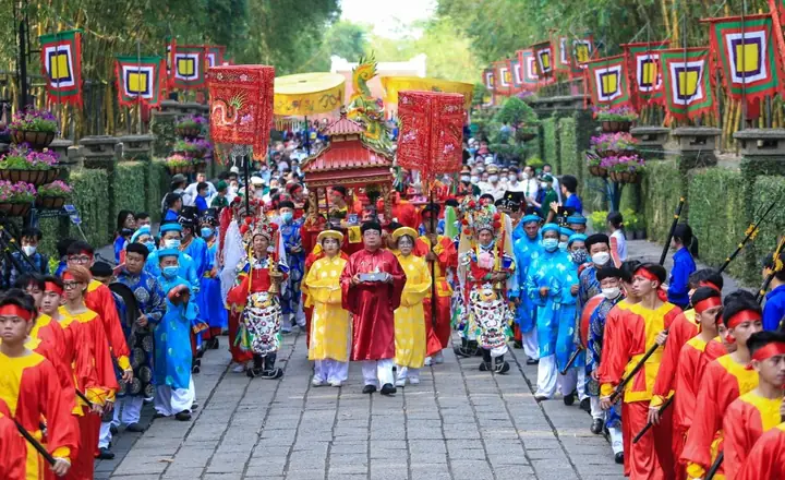 Lễ Hội Đền Hùng Diễn Ra Ở Đâu? Địa Điểm, Thời Gian Và Các Hoạt Động Nổi Bật