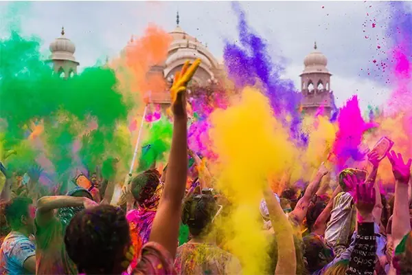 Tìm Hiểu Lễ Hội Holi Ở Ấn Độ: Ý Nghĩa, Thời Gian Và Kinh Nghiệm Tham Gia