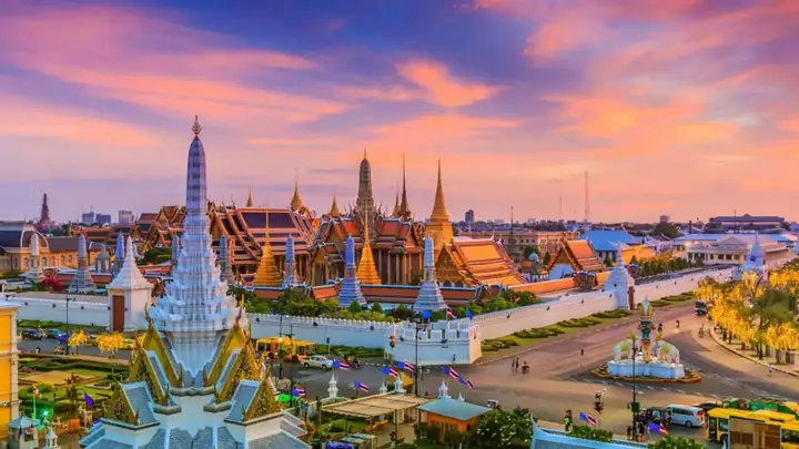 Khám Phá Màu Sắc Đặc Trưng Của Thái Lan: Ý Nghĩa Ngày Trong Tuần Và Văn Hóa Ứng Dụng