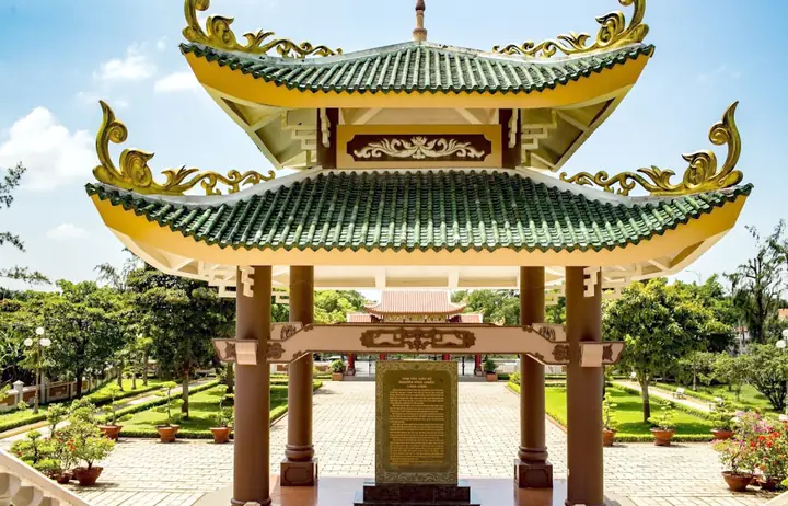 Làng Quê Bến Tre: Địa Chỉ Chính Xác Của Lăng Mộ Nguyễn Đình Chiểu Và Cách Đến