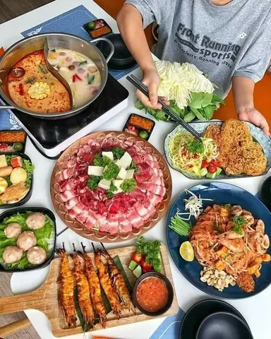 Top 10 Món Ăn Thái Lan Ngon Nhất Tại Hà Nội – Địa Chỉ Nhà Hàng & Món Tiêu Biểu