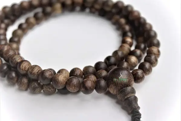 Tổng Hợp Địa Chỉ Mua Vòng Tay Trầm Hương Uy Tín Dành Cho Khách Hàng Cần Tìm