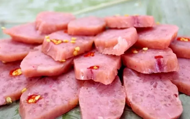 Mua Nem Chả Tré Đông Ba Huế Ở Đâu Và Thưởng Thức Đặc Sản Chợ Đông Ba Như Thế Nào