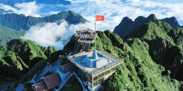 Đỉnh Núi Cao Nhất Việt Nam Là Gì? Khám Phá Fansipan Và Các Ngọn Núi Hàng Đầu Đỉnh Núi Cao Nhất Việt Nam Là Gì? Khám Phá Fansipan Và Các Ngọn Núi Hàng Đầu