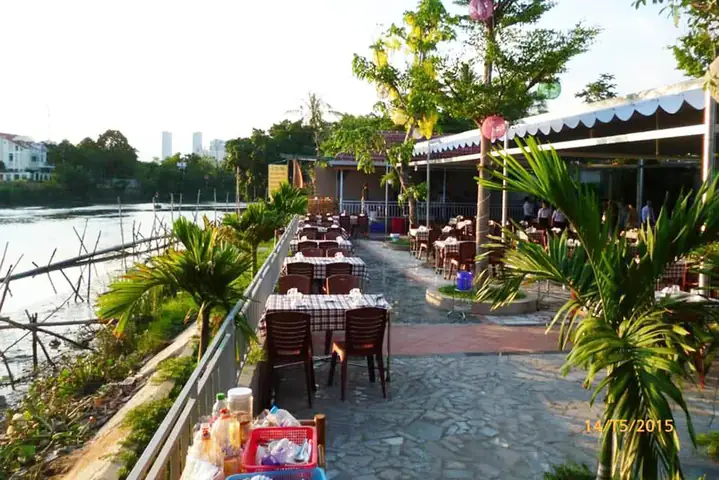 Khám Phá Nhà Hàng Ẩm Thực Ba Miền: Địa Điểm Và Trải Nghiệm Ẩm Thực Bắc – Trung – Nam Cho Thực Khách