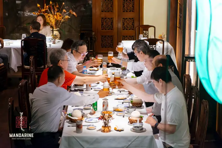 Khám Phá Nhà Hàng Mandarine Trên Phố Ngô Văn Năm: Thực Đơn, Giá, Không Gian Và Cách Đặt Chỗ