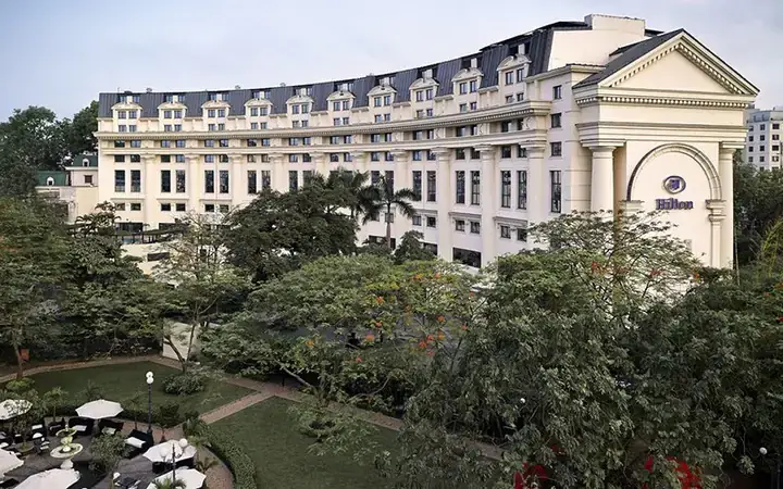 Tổng Hợp Nhà Hàng Gần Công Viên Nước Hồ Tây: Địa Điểm Ăn Uống Tiện Lợi Cho Du Khách Tổng Hợp Nhà Hàng Gần Công Viên Nước Hồ Tây: Địa Điểm Ăn Uống Tiện Lợi Cho Du Khách