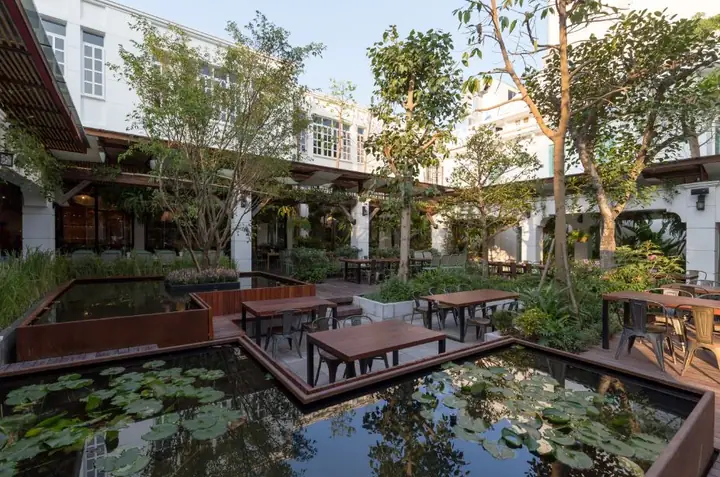 Ngon Garden 70 Nguyễn Du: Đánh Giá Chi Tiết Nhà Hàng Sang Trọng, Menu Đặc Trưng Và Cách Đặt Chỗ