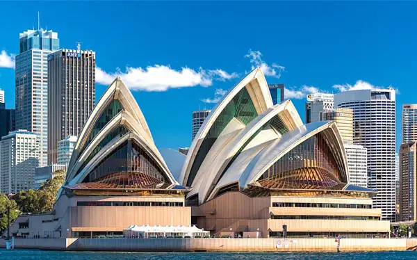 Khám Phá Nhà Hát Con Sò Sydney: Lịch Sử, Kiến Trúc Và Cách Mua Vé Tham Quan