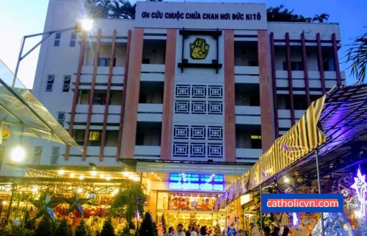Tìm Hiểu Nhà Sách Nhà Thờ Kỳ Đồng: Địa Chỉ, Giờ Mở Cửa Và Sản Phẩm Công Giáo Tại 38 Kỳ Đồng