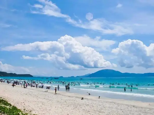 Tổng Hợp Những Địa Điểm Du Lịch Biển Miền Bắc Và Các Bãi Biển Đẹp Cho Du Khách Mùa Hè Tổng Hợp Những Địa Điểm Du Lịch Biển Miền Bắc Và Các Bãi Biển Đẹp Cho Du Khách Mùa Hè