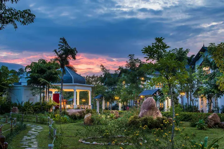 Gợi Ý Những Khu Resort Đẹp Gần Hà Nội Cho Chuyến Nghỉ Dưỡng Cuối Tuần Gợi Ý Những Khu Resort Đẹp Gần Hà Nội Cho Chuyến Nghỉ Dưỡng Cuối Tuần