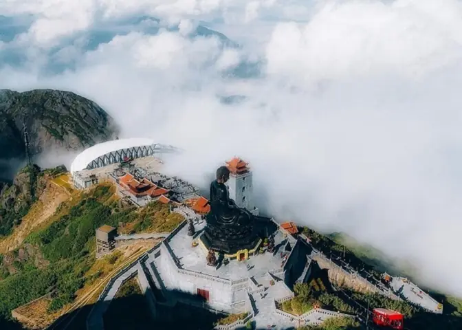 Tổng Hợp Những Ngôi Chùa Trên Núi Ở Việt Nam: Khám Phá Vẻ Đẹp Thanh Bình Cho Người Yêu Du Lịch Tâm Linh Tổng Hợp Những Ngôi Chùa Trên Núi Ở Việt Nam: Khám Phá Vẻ Đẹp Thanh Bình Cho Người Yêu Du Lịch Tâm Linh