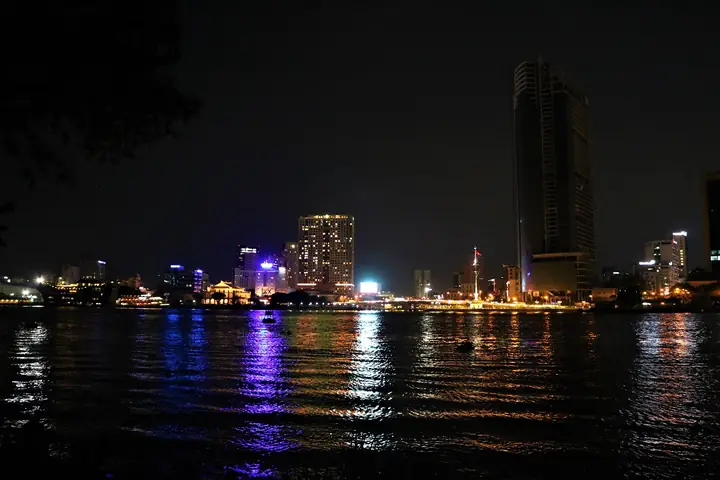 Trải Nghiệm Nóc Hầm Thủ Thiêm Về Đêm: Góc Chill Ngắm Sài Gòn Lung Linh Dành Cho Người Yêu Cảnh Đêm