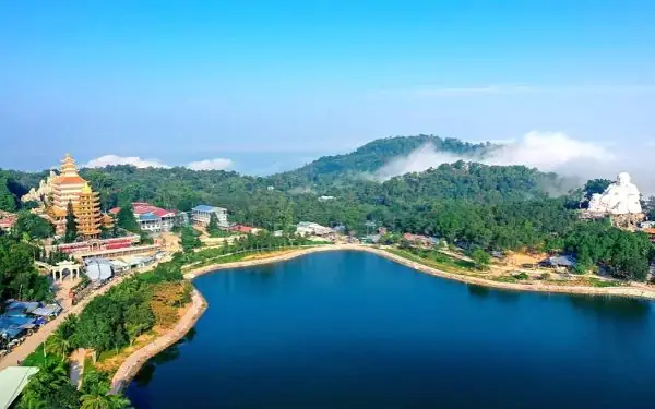 Núi Cấm An Giang: Hướng Dẫn Du Lịch Tâm Linh Chi Tiết Cho Người Mới Khám Phá