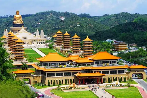 Khám Phá Phật Quang Sơn Tự Đài Loan: Kinh Đô Phật Giáo Tại Cao Hùng Dành Cho Du Khách