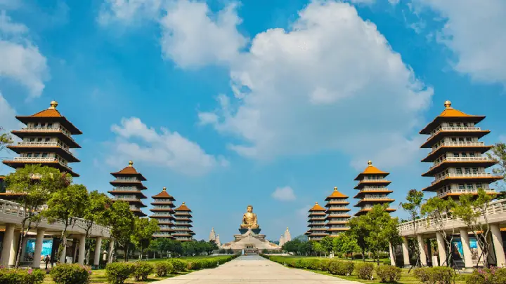 Khám Phá Phật Quang Sơn Tự Đài Loan: Kinh Đô Phật Giáo Tại Cao Hùng Dành Cho Du Khách Khám Phá Phật Quang Sơn Tự Đài Loan: Kinh Đô Phật Giáo Tại Cao Hùng Dành Cho Du Khách