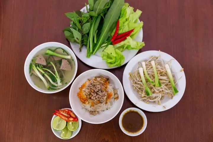Top 5 Phở Khô Gia Lai Hàng Đầu Tại Hà Nội – Đặt Món & Đánh Giá Đầy Đủ Top 5 Phở Khô Gia Lai Hàng Đầu Tại Hà Nội – Đặt Món & Đánh Giá Đầy Đủ