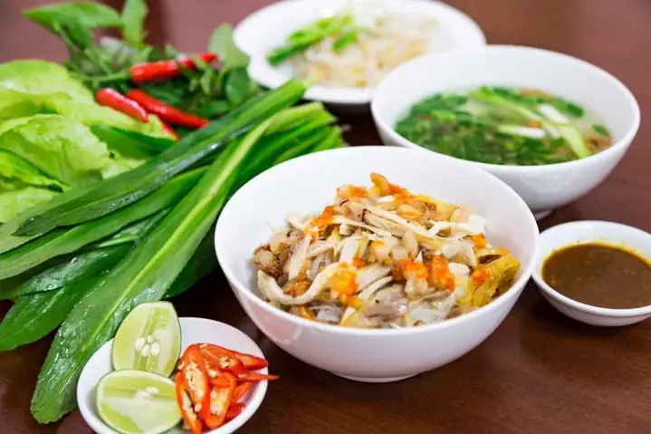 Top 5 Phở Khô Gia Lai Hàng Đầu Tại Hà Nội – Đặt Món & Đánh Giá Đầy Đủ Top 5 Phở Khô Gia Lai Hàng Đầu Tại Hà Nội – Đặt Món & Đánh Giá Đầy Đủ
