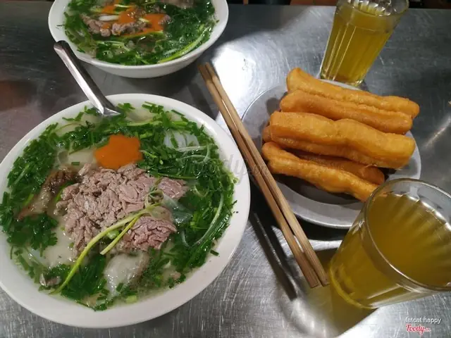 Phân Biệt Phở Thìn Lò Đúc Và Phở Thìn Bờ Hồ: Nguồn Gốc, Hương Vị Và Sự Nhầm Lẫn Phân Biệt Phở Thìn Lò Đúc Và Phở Thìn Bờ Hồ: Nguồn Gốc, Hương Vị Và Sự Nhầm Lẫn