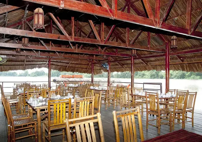 Địa Điểm Ăn Ngon Gần Địa Đạo Củ Chi: Top 10 Quán Ăn Phải Thử Cho Du Khách Địa Điểm Ăn Ngon Gần Địa Đạo Củ Chi: Top 10 Quán Ăn Phải Thử Cho Du Khách