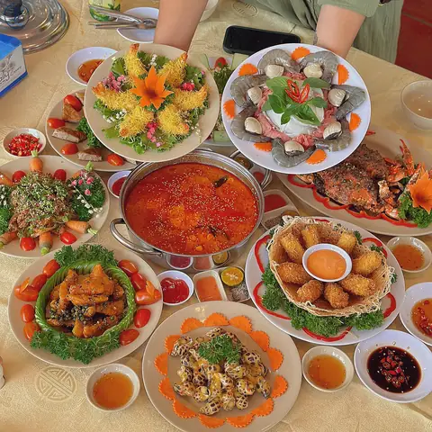 Gợi Ý Các Quán Ăn Hải Sản Ngon Ở Phước Hải Cho Người Lần Đầu Đến