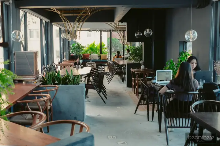 Gợi Ý Những Quán Cà Phê Yên Tĩnh Quận 1 Lý Tưởng Để Làm Việc Và Thư Giãn