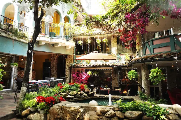 Khám Phá Các Quán Cafe Đẹp Ở Sài Gòn Cho Giới Trẻ Mê Sống Ảo