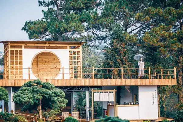 Gợi Ý Các Quán Cafe Gần Hồ Tuyền Lâm View Đẹp Cho Chuyến Đi Đà Lạt Gợi Ý Các Quán Cafe Gần Hồ Tuyền Lâm View Đẹp Cho Chuyến Đi Đà Lạt