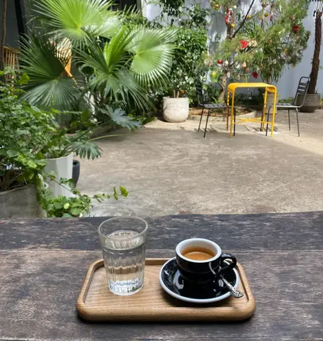 Khám Phá Top Quán Cafe Ngon Nhất Buôn Ma Thuột: Địa Điểm Thưởng Thức Cà Phê Đậm Vị Tây Nguyên