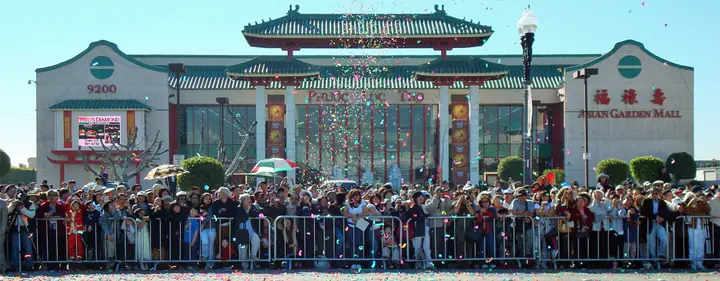 Giải Mã “quận Cam Sài Gòn Là Ở Đâu”: Từ Little Saigon Tại Mỹ Đến Phố Cam Ở Sài Gòn