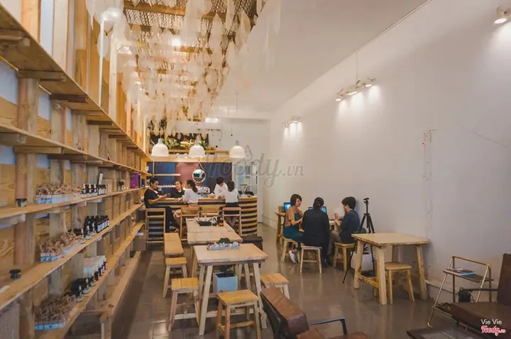 Quán Của Thời Thanh Xuân - Sài Gòn: Địa Chỉ, Giờ Mở Cửa Và Danh Mục Sản Phẩm