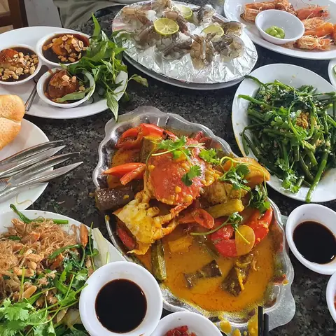 Tổng Hợp Quán Nhậu Bình Dân Bình Thạnh: Top Địa Điểm Giá Rẻ, Đông Vui Cho Dân Nhậu